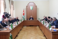 Президент провел совещание по проблеме распространения мраморного клопа